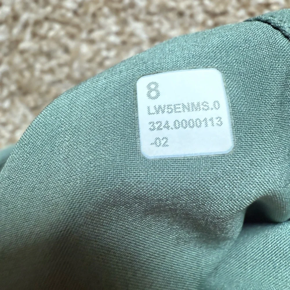 Lululemon Dance Studio bottoms! Selling all three paid together (never worn!) - Picture 5 of 13
